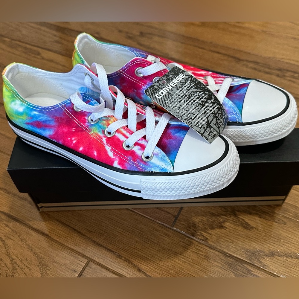 New in Box Tie Dye Converse: Men’s Size 4 Women’s Size 6